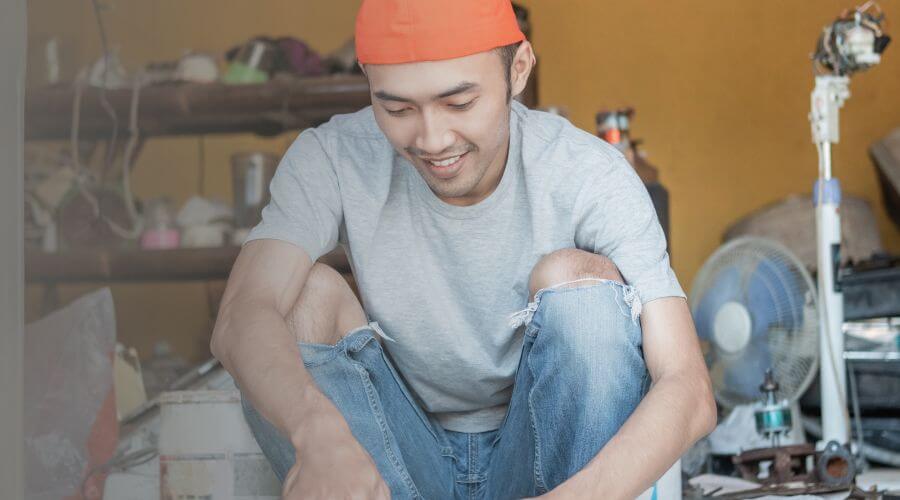 Why choose water damage restoration service for commercial flood cleanup in Matawan